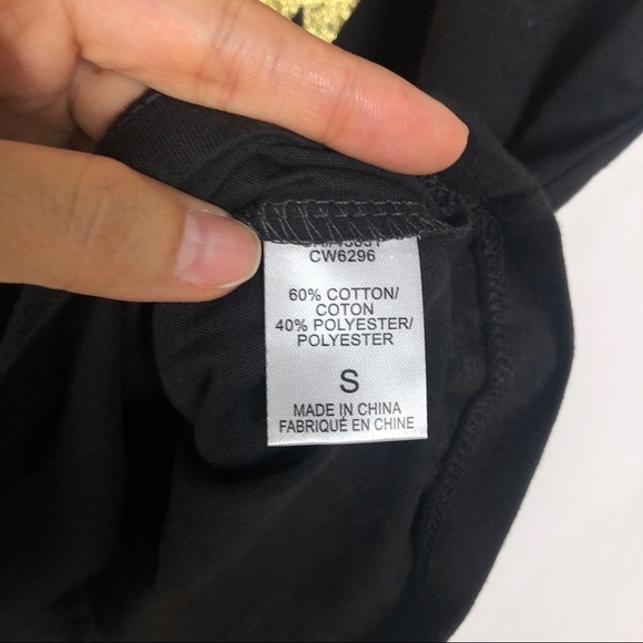 🎉HP🎉 NWT Chaser David Bowie Gold glitter Tee - Picture 4 of 6